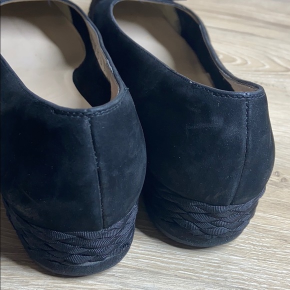 Salvatore Ferragamo Bow Suede Leather Flats - Picture 3 of 8